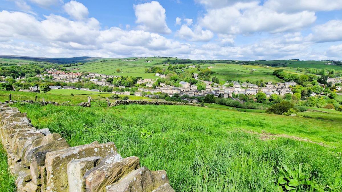 The Old Wash Kitchen - Charming Character Cottage In Holmfirth, Yorkshire Exteriör bild