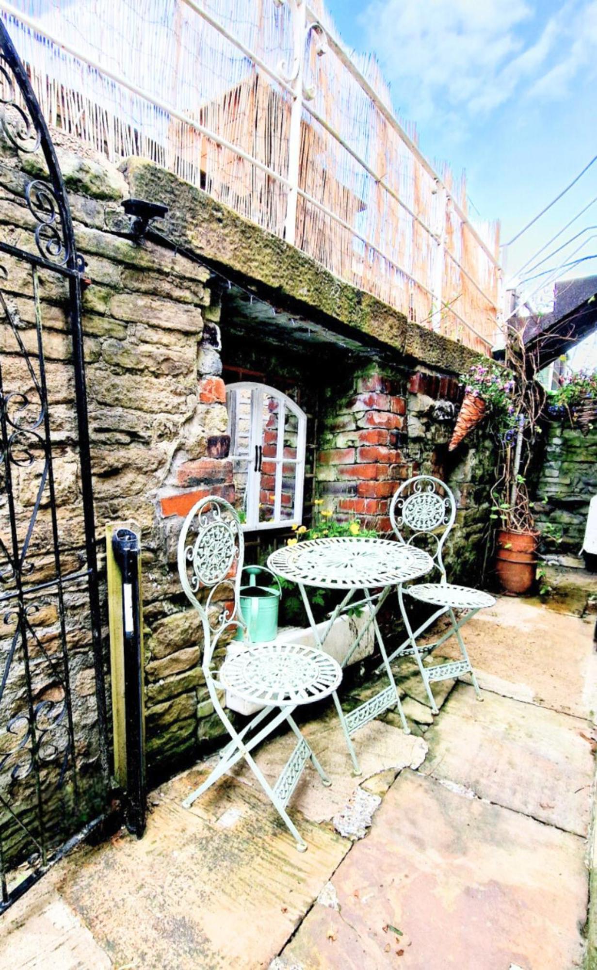 The Old Wash Kitchen - Charming Character Cottage In Holmfirth, Yorkshire Exteriör bild
