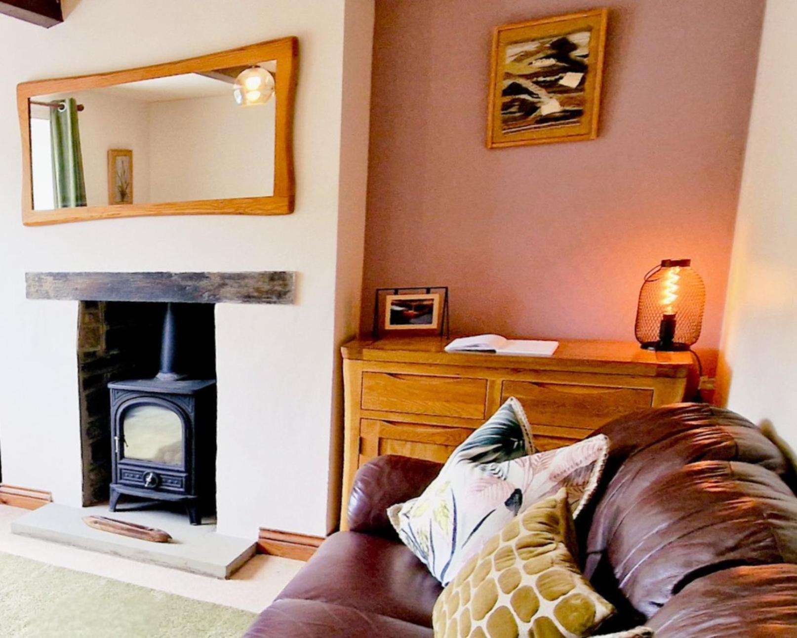 The Old Wash Kitchen - Charming Character Cottage In Holmfirth, Yorkshire Exteriör bild