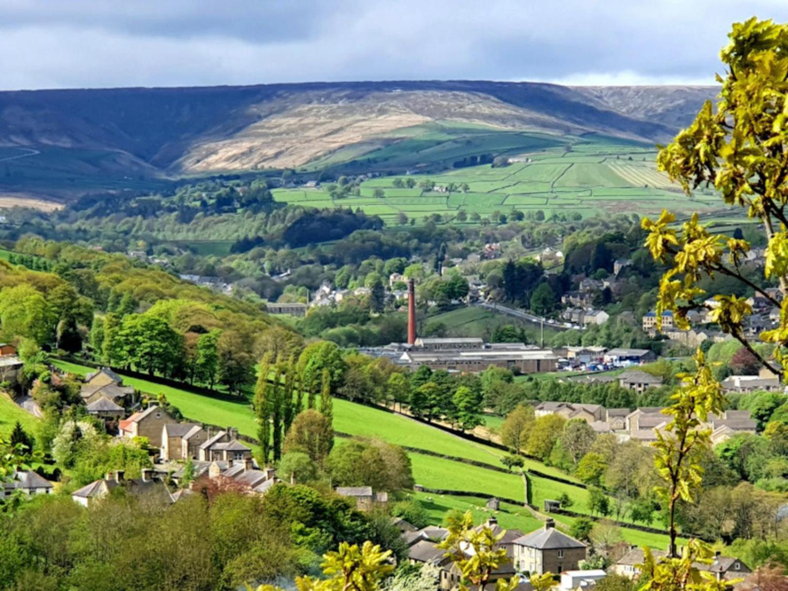 The Old Wash Kitchen - Charming Character Cottage In Holmfirth, Yorkshire Exteriör bild